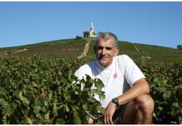GILLES ET ANNIE COPÉRET, ÉPICURIENS ET VIGNERONS EN BEAUJOLAIS