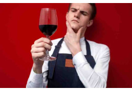 COMMENT TENIR UN VERRE DE VIN ?