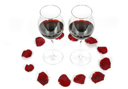SAINT-VALENTIN : 2 JOLIS VINS ROUGES POUR CÉLÉBRER LA FÊTE DES AMOUREUX